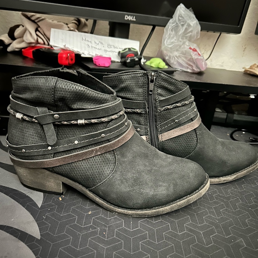 Black Booties